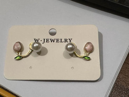 Trendy artificial pearl ear studs